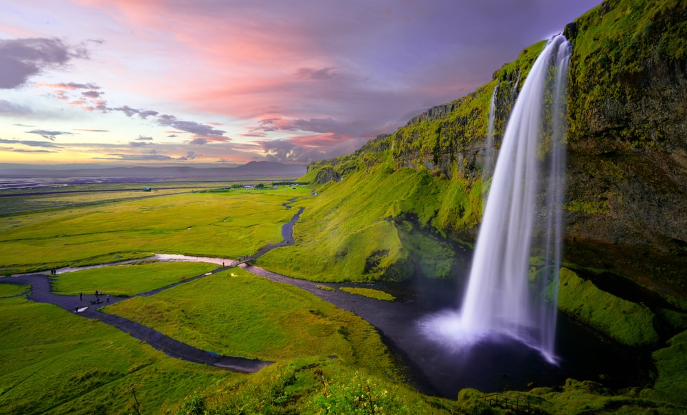 , Top 10 Best Places for Solo Travelers (Updated 2021), Phenomenal Place