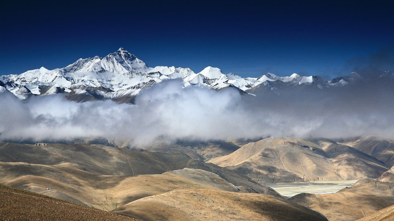 Mount Everest Himalayas